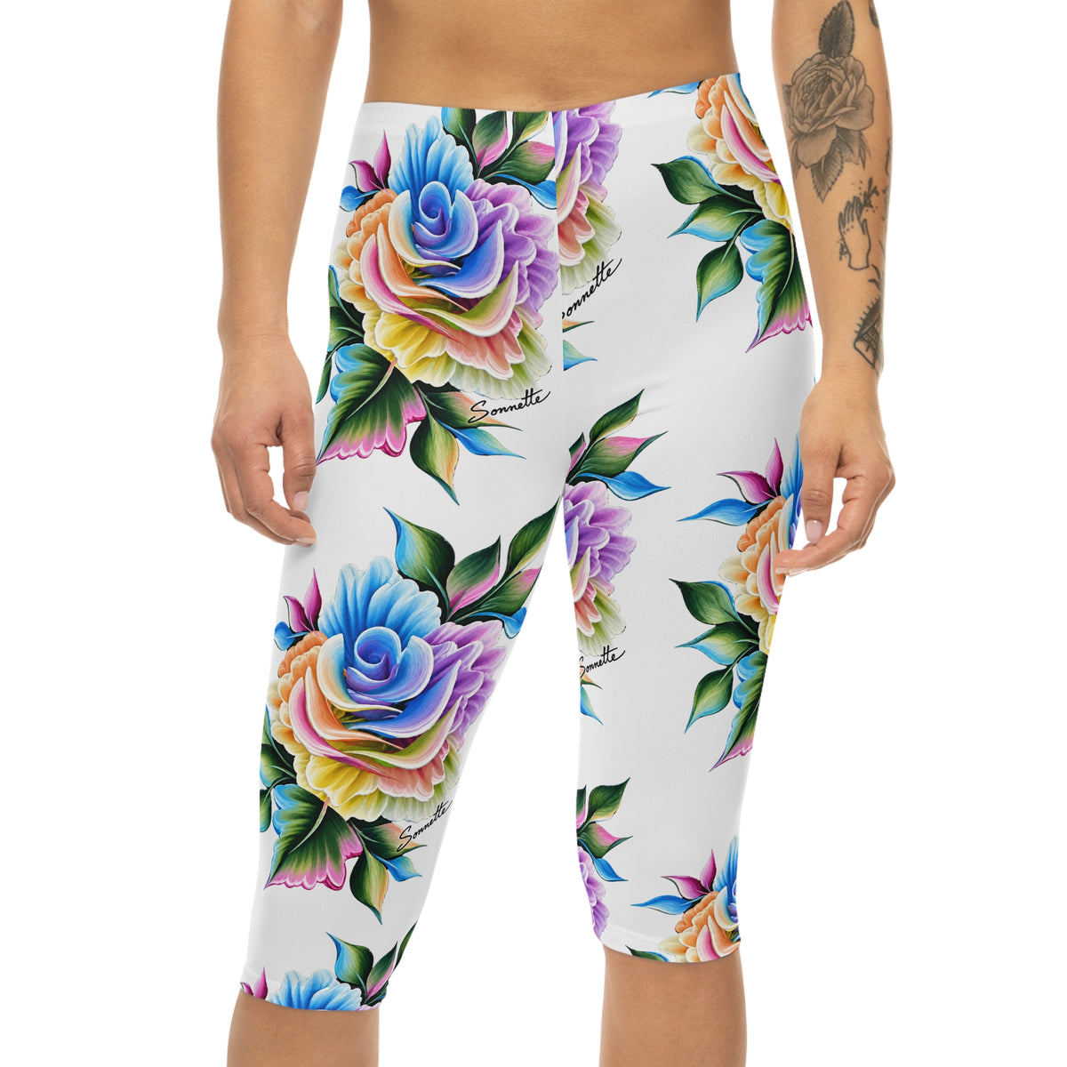 Women’s Capri Leggings (AOP)