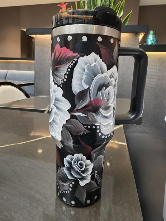40 oz black and white roses
